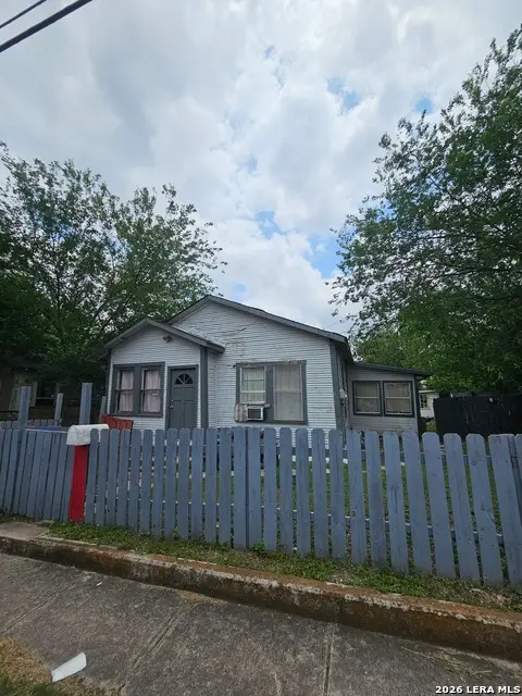 2318 W Poplar St, San Antonio, TX 78207 - #3