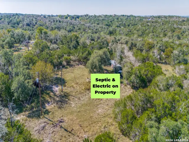 112 Ulmus Rd, Fredericksburg, TX 78624 - #2