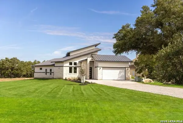 118 Cap Rock, Horseshoe Bay, TX 78657
