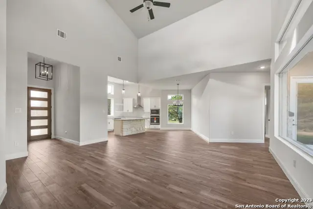 118 Cap Rock, Horseshoe Bay, TX 78657 - #3