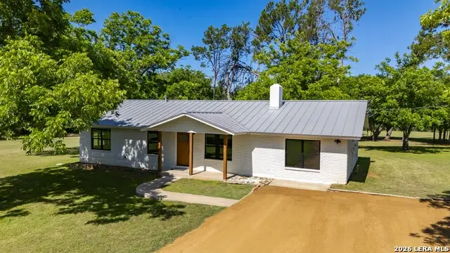 125 W Lower Crabapple Rd, Fredericksburg, TX 78624 - #2
