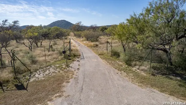 4 ACRES Cr 416, Uvalde, TX 78801