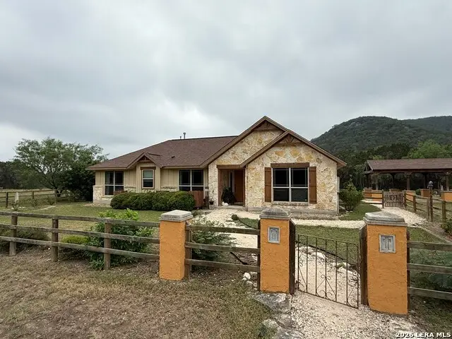28799 N Us Highway 83, Concan, TX 78838 - #3