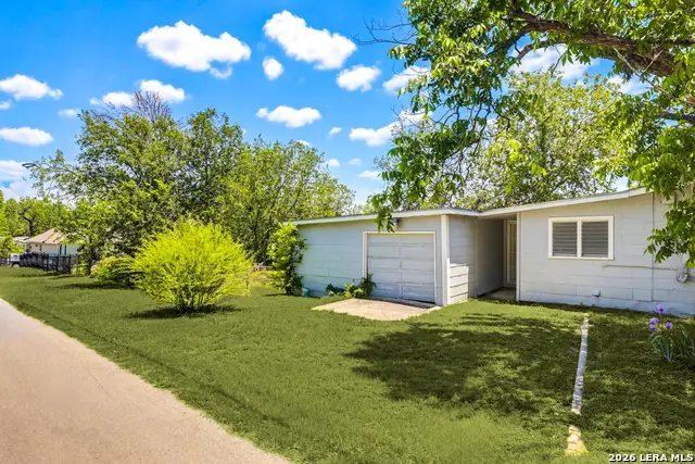 651 Bexar Dr, San Antonio, TX 78228 - #3