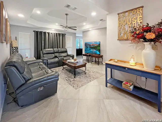 1103 Hidalgo St, Crystal City, TX 78839 - #3