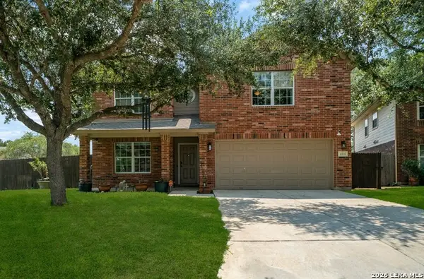 8914 Oakwood Ct, San Antonio, TX 78240