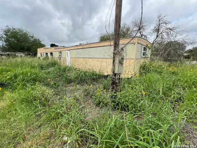 100 Bluewind, Poteet, TX 78065 - #2