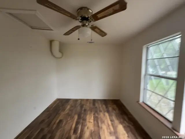 184 Paradise Ln, Lakehills, TX 78063 - #3