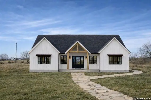 125 Syrah St, La Vernia, TX 78121 - #3