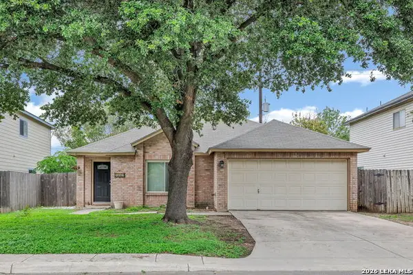 7927 Hilltop Crst, San Antonio, TX 78251