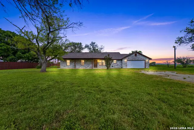 5745 Fm 471 N, Rio Medina, TX 78066 - #1