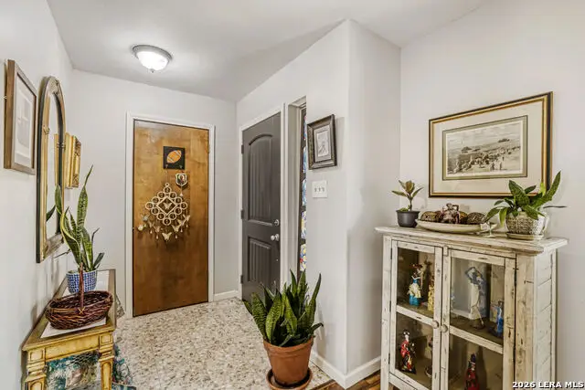 140 Amistad Blvd, Universal City, TX 78148 - #3