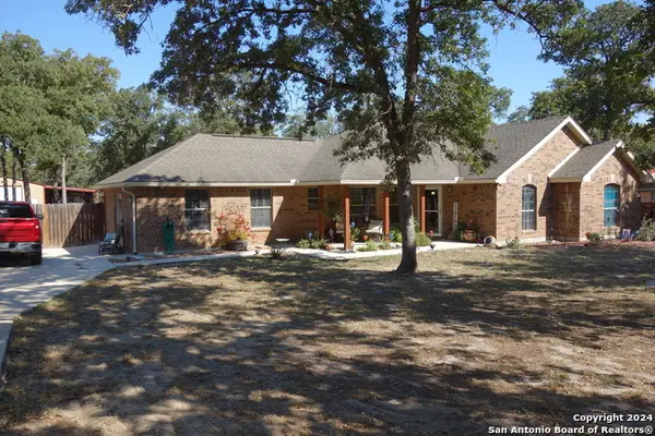 139 Champions Blvd, La Vernia, TX 78121