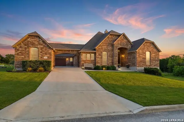 333 Cascade Trl, Castroville, TX 78009 - #1