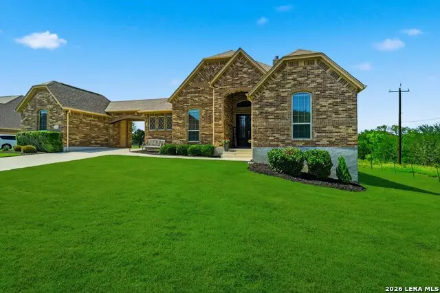 333 Cascade Trl, Castroville, TX 78009 - #3