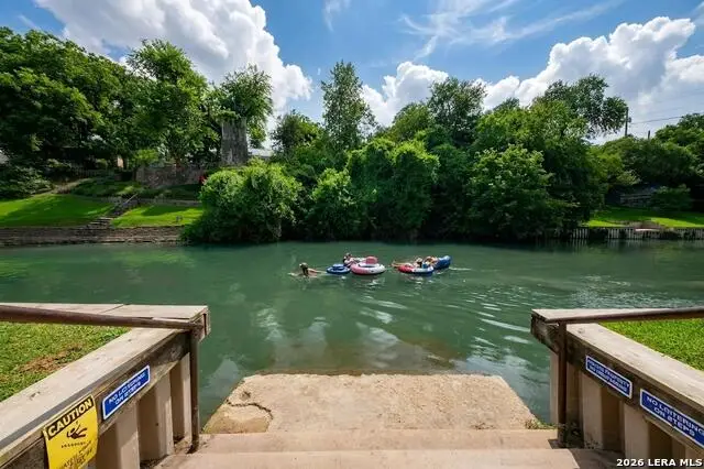 401 W Lincoln St #APT A115, New Braunfels, TX 78130 - #3