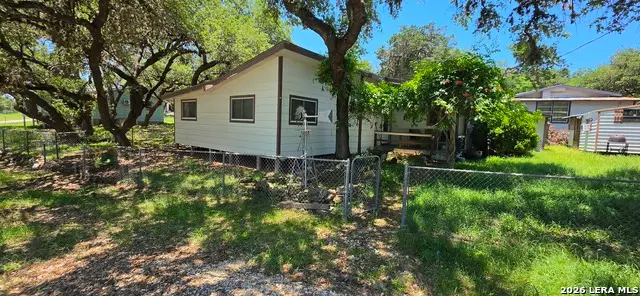 223 Lookout Dr, Lakehills, TX 78063 - #1