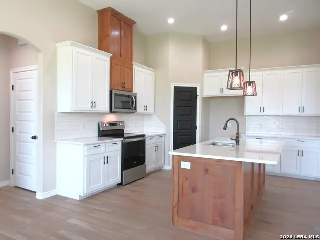 508 Alta Vista Dr, Pleasanton, TX 78064 - #3