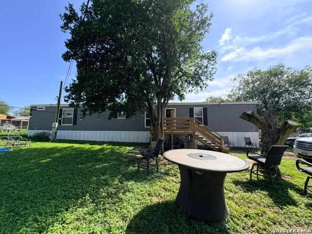 1510 Waltom Ave, Jourdanton, TX 78027 - #1