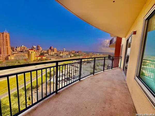 215 Center #UNIT 1608, San Antonio, TX 78202