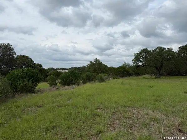 1132 Palomino, Bandera, TX 78003