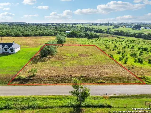 371 County Road 405, Floresville, TX 78114 - #1