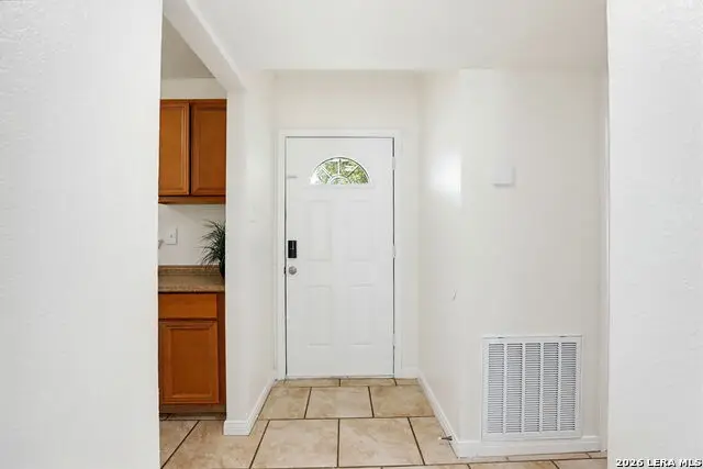 130 Chadwick Dr, San Antonio, TX 78227 - #3