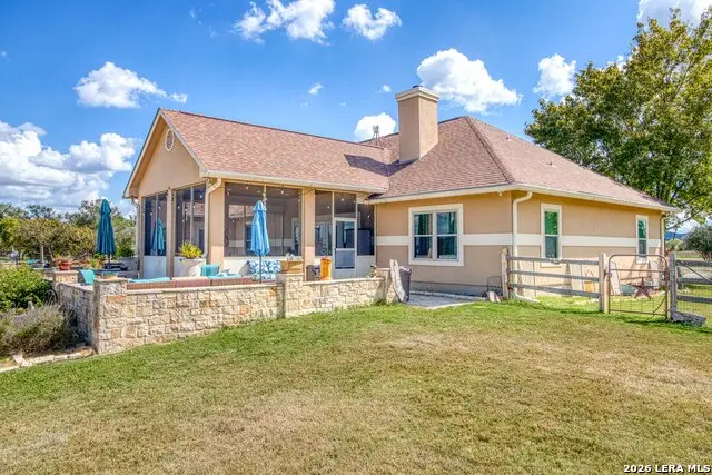 212 Antler Cir, Bandera, TX 78003 - #2