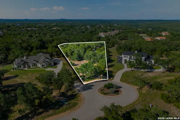 9 Ledgestone Trl, Boerne, TX 78006