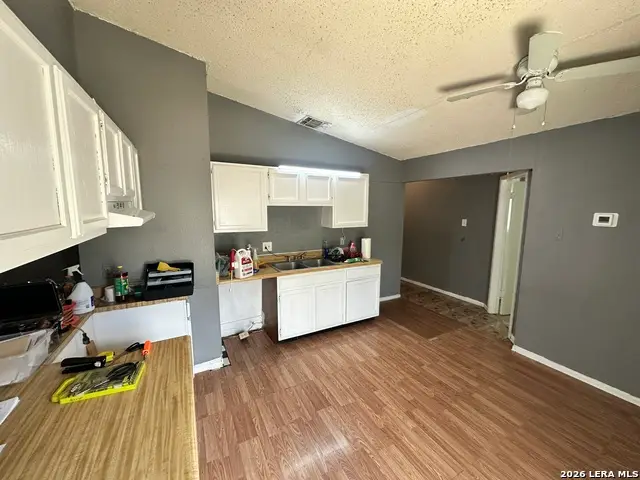 9207 Old Sky Hbr, San Antonio, TX 78242 - #3