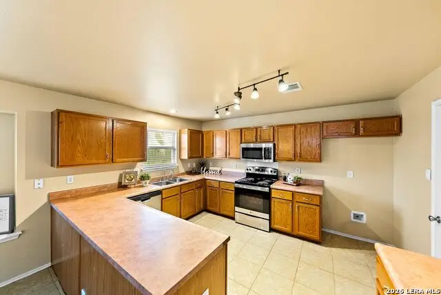 626 Coral Harbor, San Antonio, TX 78251 - #3