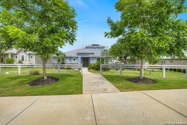 1216 Meyer Pkwy, New Braunfels, TX 78132