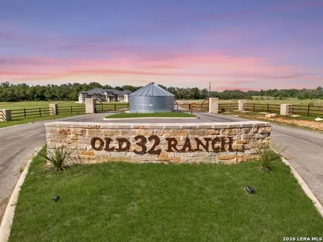 618 Windmill Ridge Dr, Blanco, TX 78606 - #1