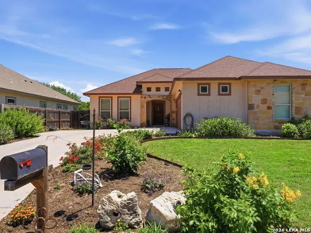 225 Greenway Dr, Seguin, TX 78155 - #2