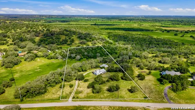 230 Broken Arrow, Floresville, TX 78114 - #2