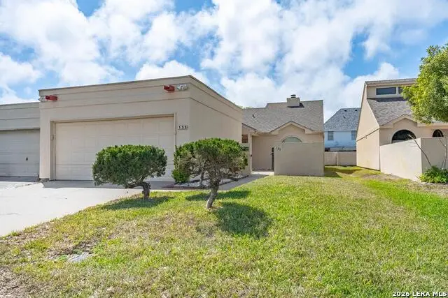 135 Santa Fe Dr, Rockport, TX 78382 - #1