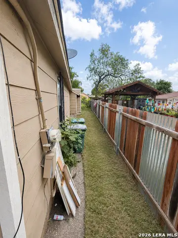 2613 Colima St, San Antonio, TX 78207 - #3