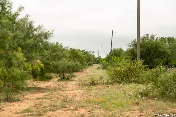 478_498 Cr 7421, Yancey, TX 78886