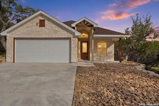 346 Assiniboia Dr, Canyon Lake, TX 78133 - #1