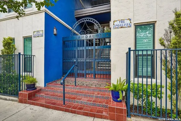 221 Lexington Ave #106, San Antonio, TX 78215