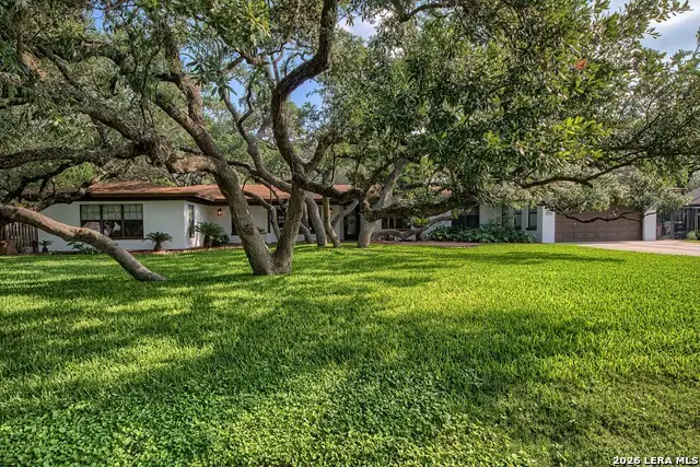 329 Meadowbrook Dr, Hollywood Park, TX 78232 - #1