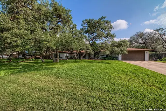 329 Meadowbrook Dr, Hollywood Park, TX 78232 - #2