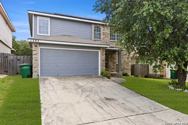 1302 Bobcat Pass, San Antonio, TX 78251