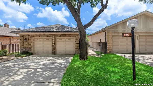 1364 Patio Dr, New Braunfels, TX 78130