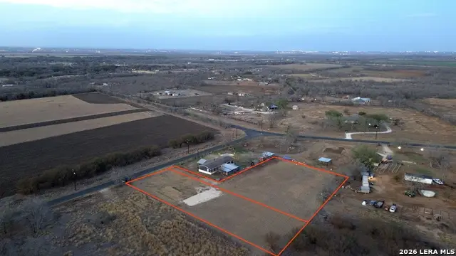 11446 Hollowell Rd, Atascosa, TX 78002 - #2