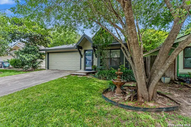3926 Chimney Springs Dr, San Antonio, TX 78247 - #1