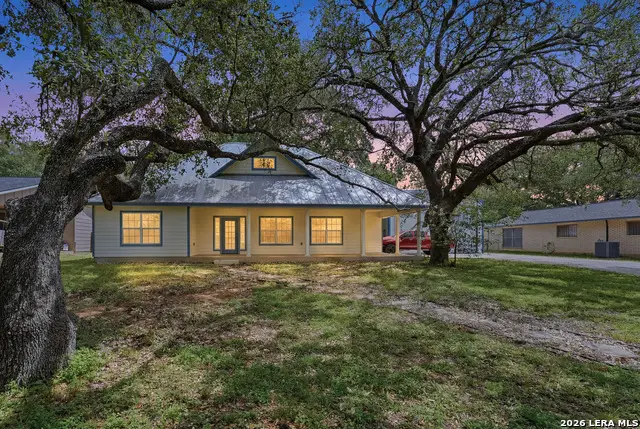 325 Sollock, Devine, TX 78016 - #3