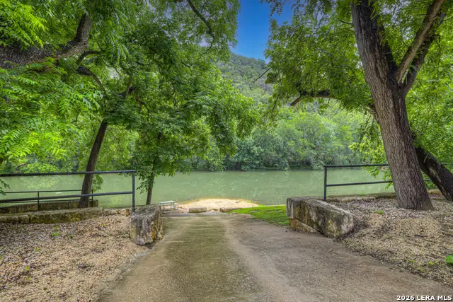 186 River Villas Ct, New Braunfels, TX 78132 - #1
