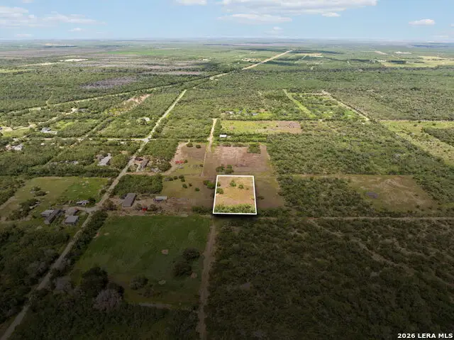4040-4050 LOTS Avenue M, Christine, TX 78012 - #1