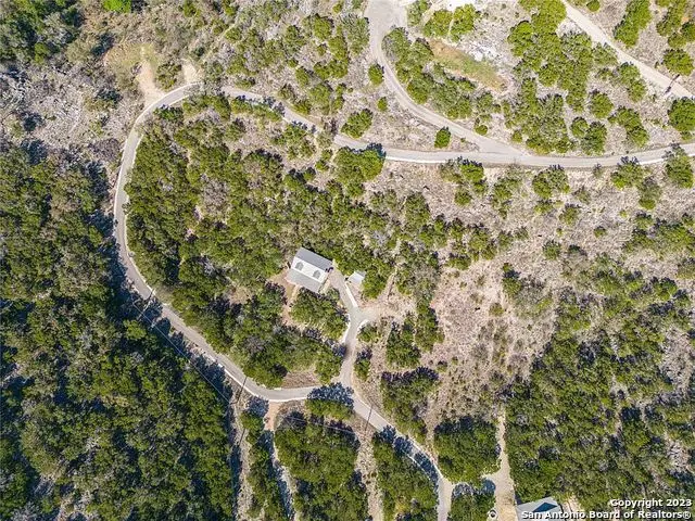 606 Canyon Oaks Dr, Concan, TX 78838 - #3